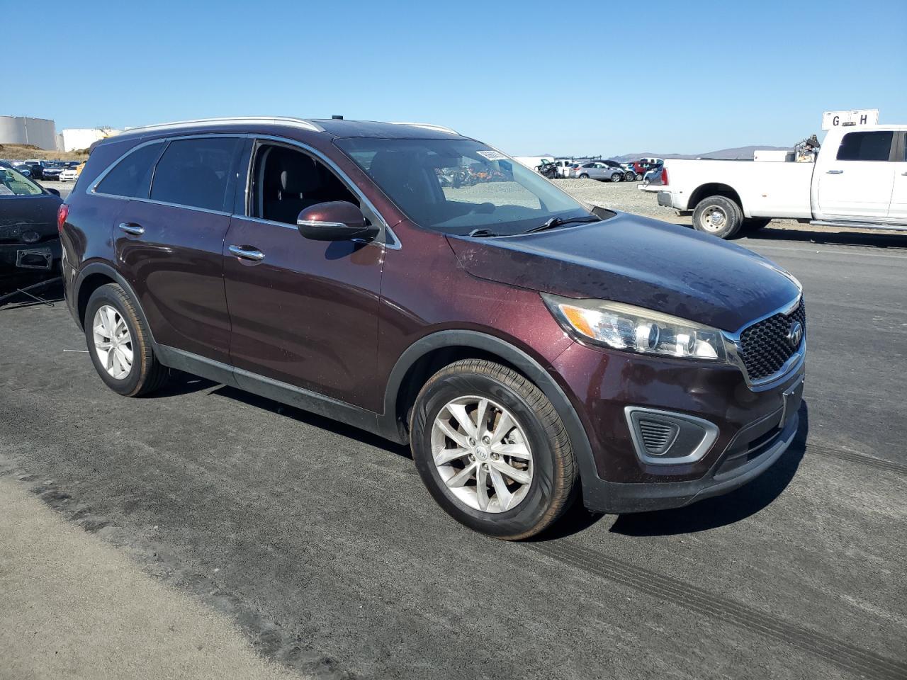 2016 Kia Sorento Lx - Image 4