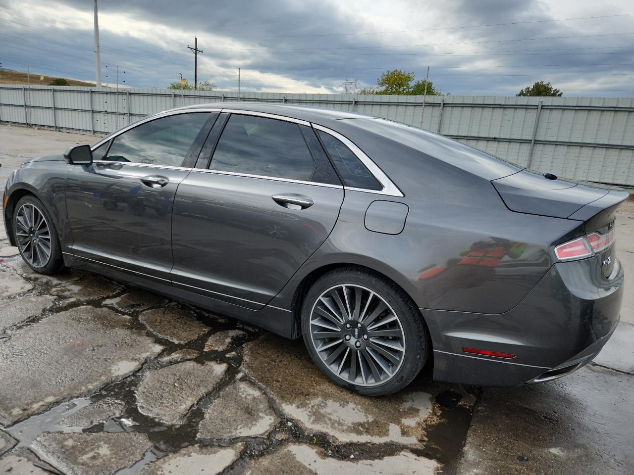 2016 Lincoln Mkz Hybrid - Image 2