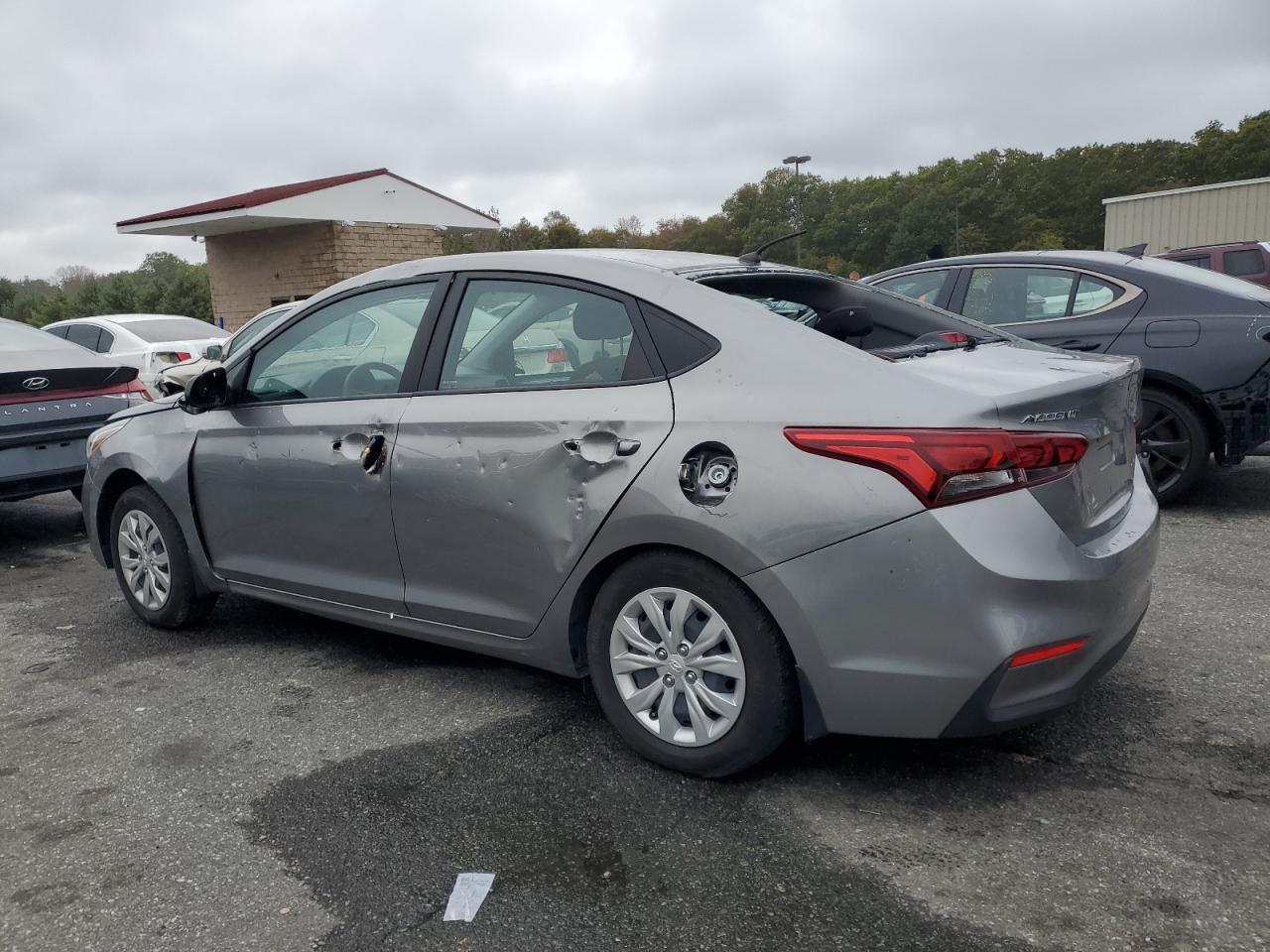 2022 Hyundai Accent Se - Image 2