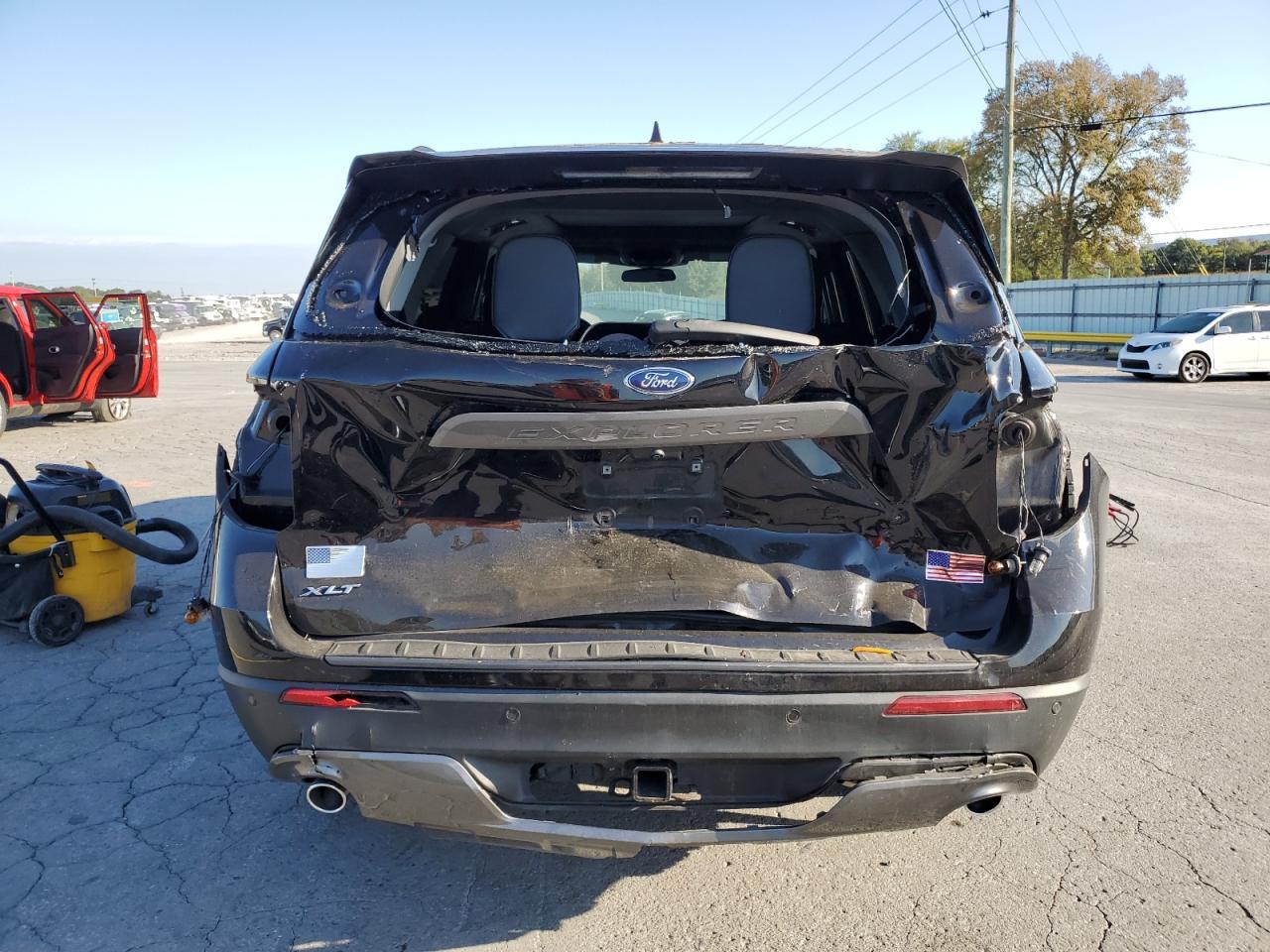 2023 Ford Explorer Xlt - Image 6