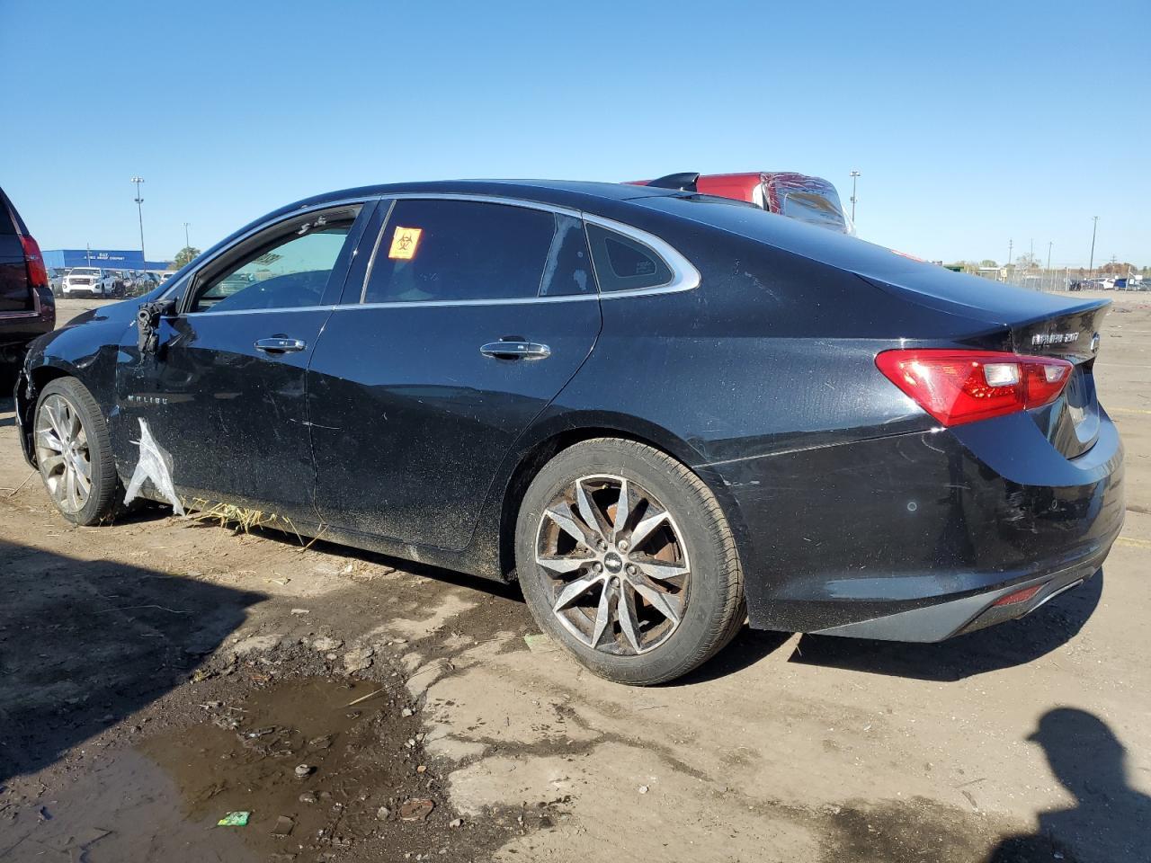 2017 Chevrolet Malibu Premier - Фото 2
