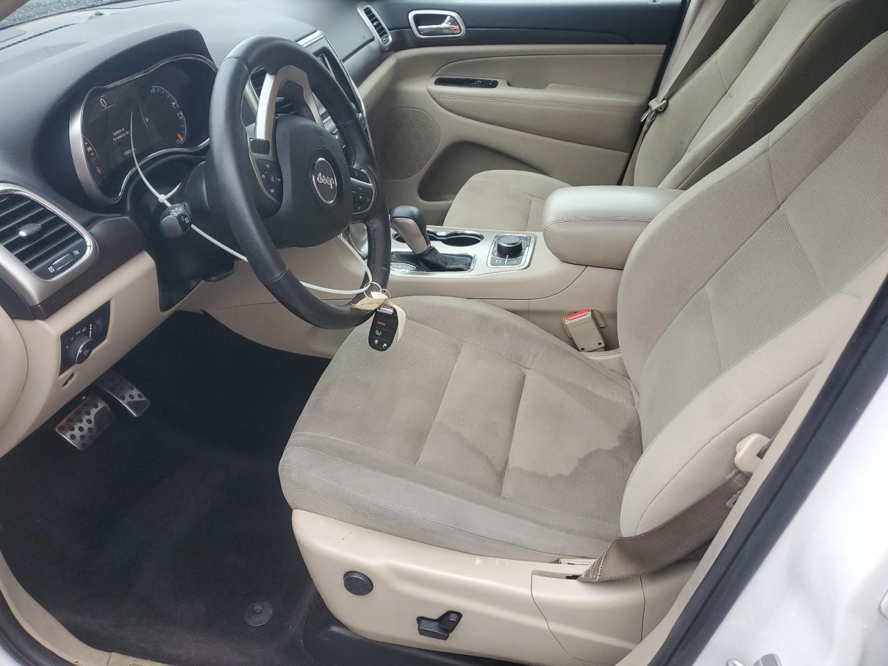 2017 Jeep Grand Cherokee Laredo - Image 7