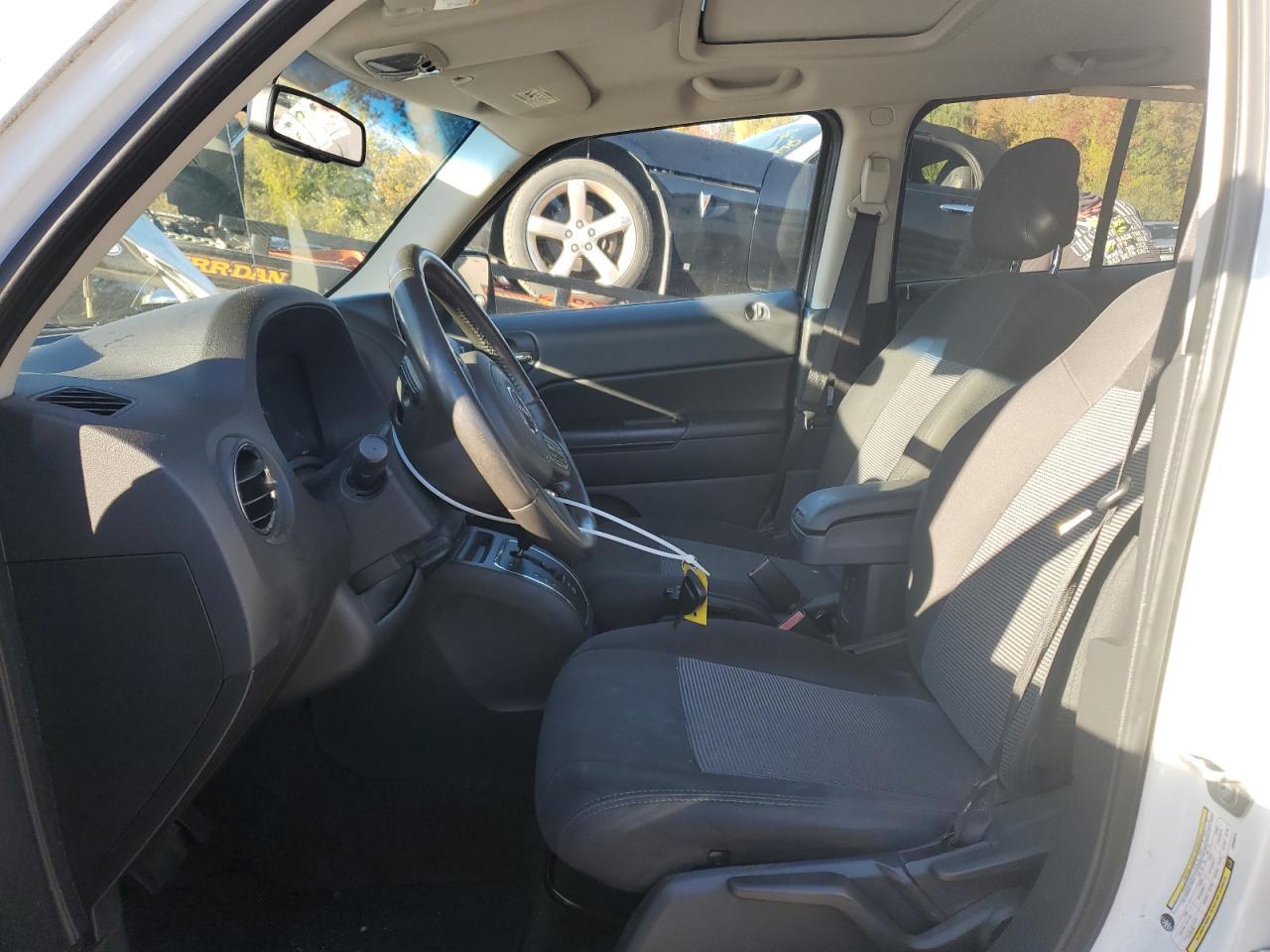 2014 Jeep Patriot Latitude - Image 7