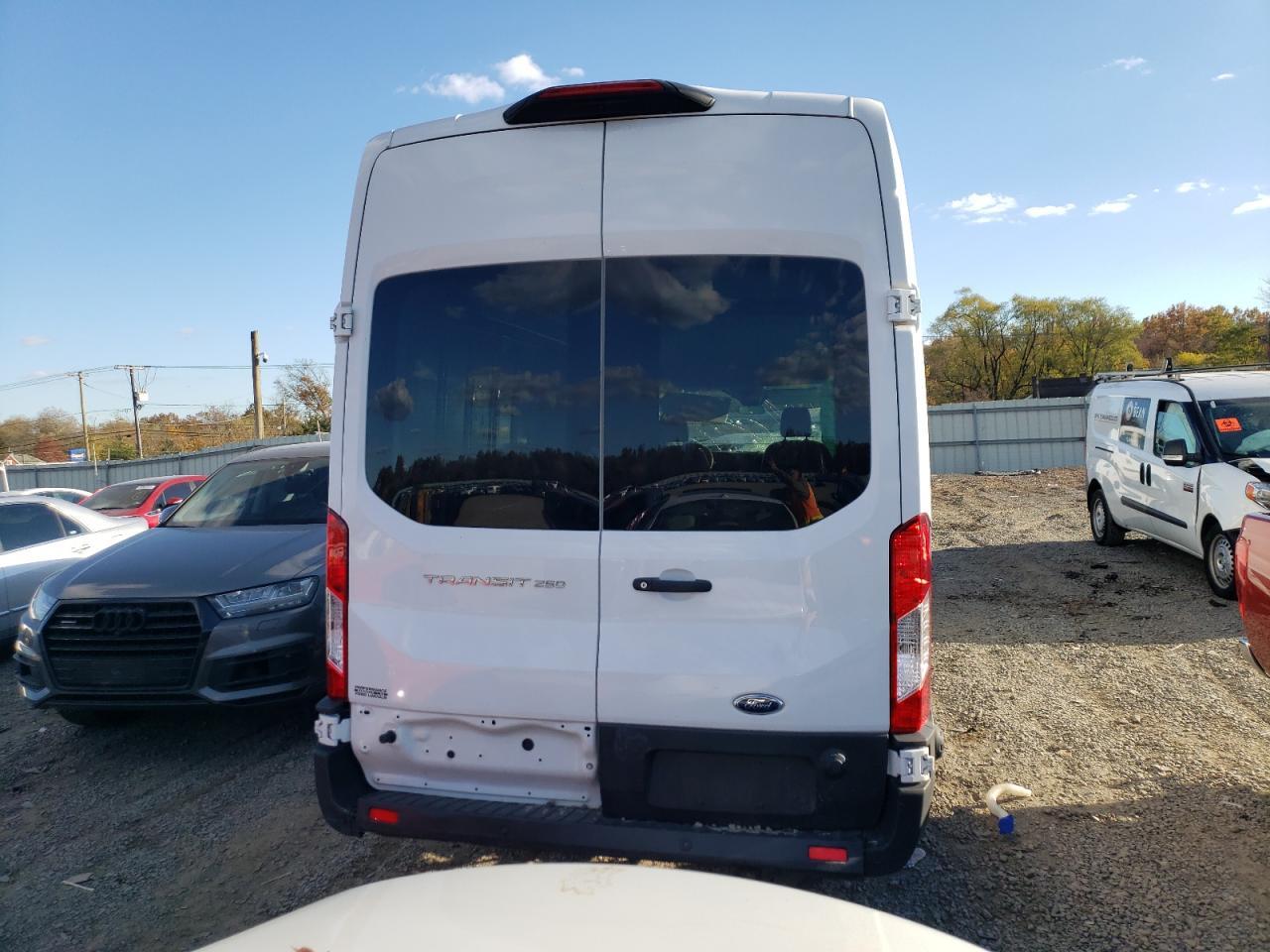 2024 Ford Transit T-250 Delivery Van - Фото 6