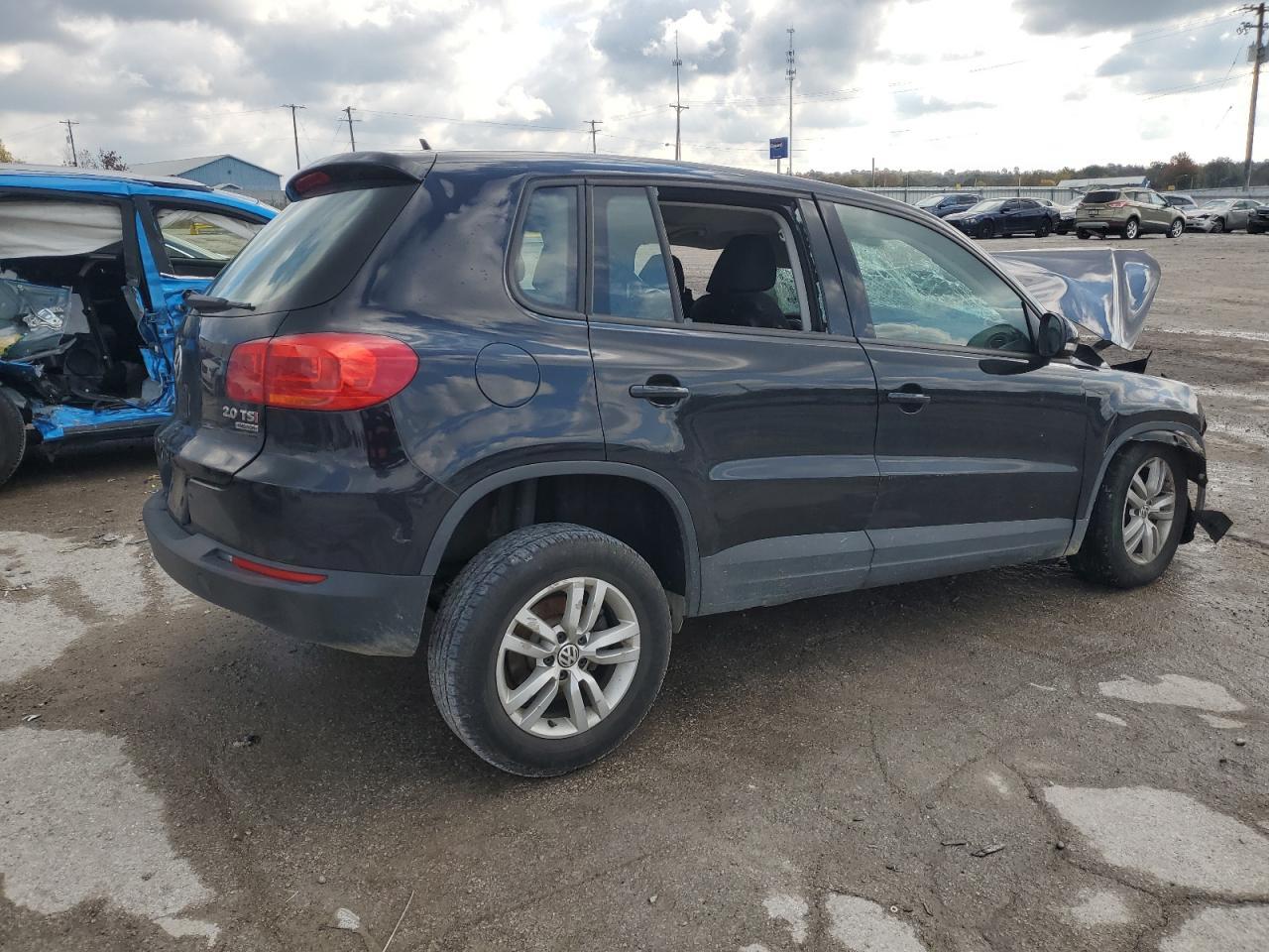 2013 Volkswagen Tiguan S - Фото 3