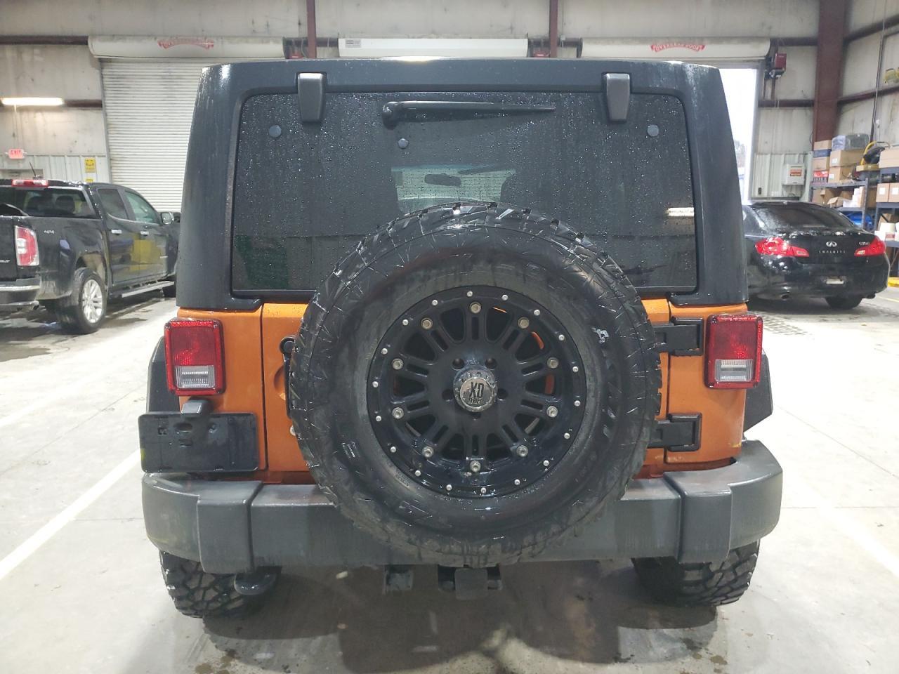 2010 Jeep Wrangler Unlimited Sport - Фото 6