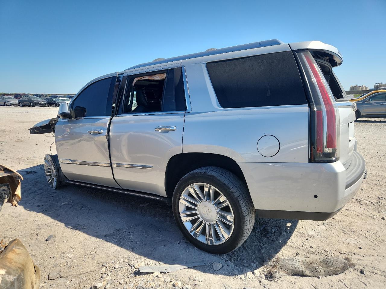 2017 Cadillac Escalade Platinum - Фото 2