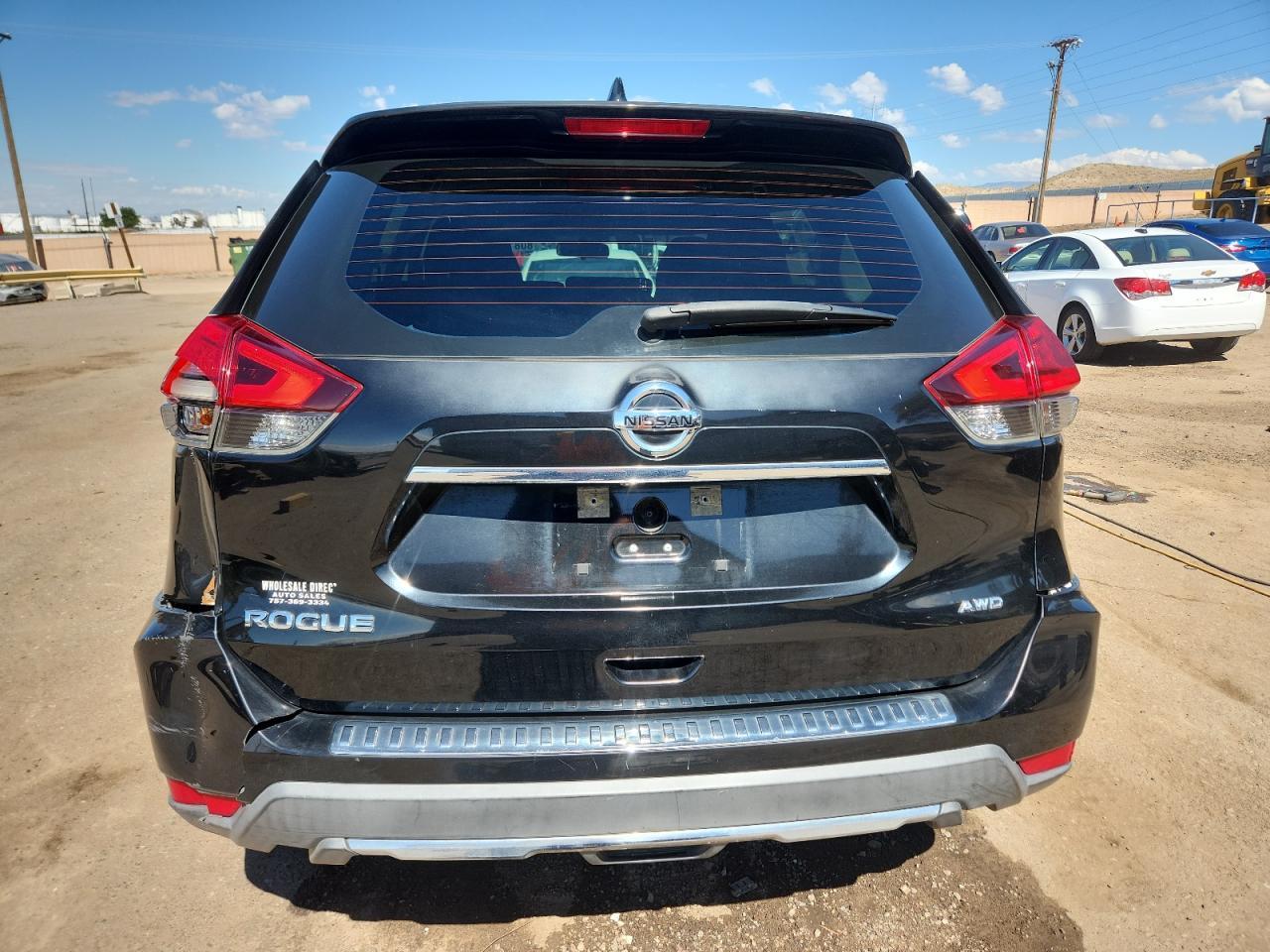 2017 Nissan Rogue - Image 6