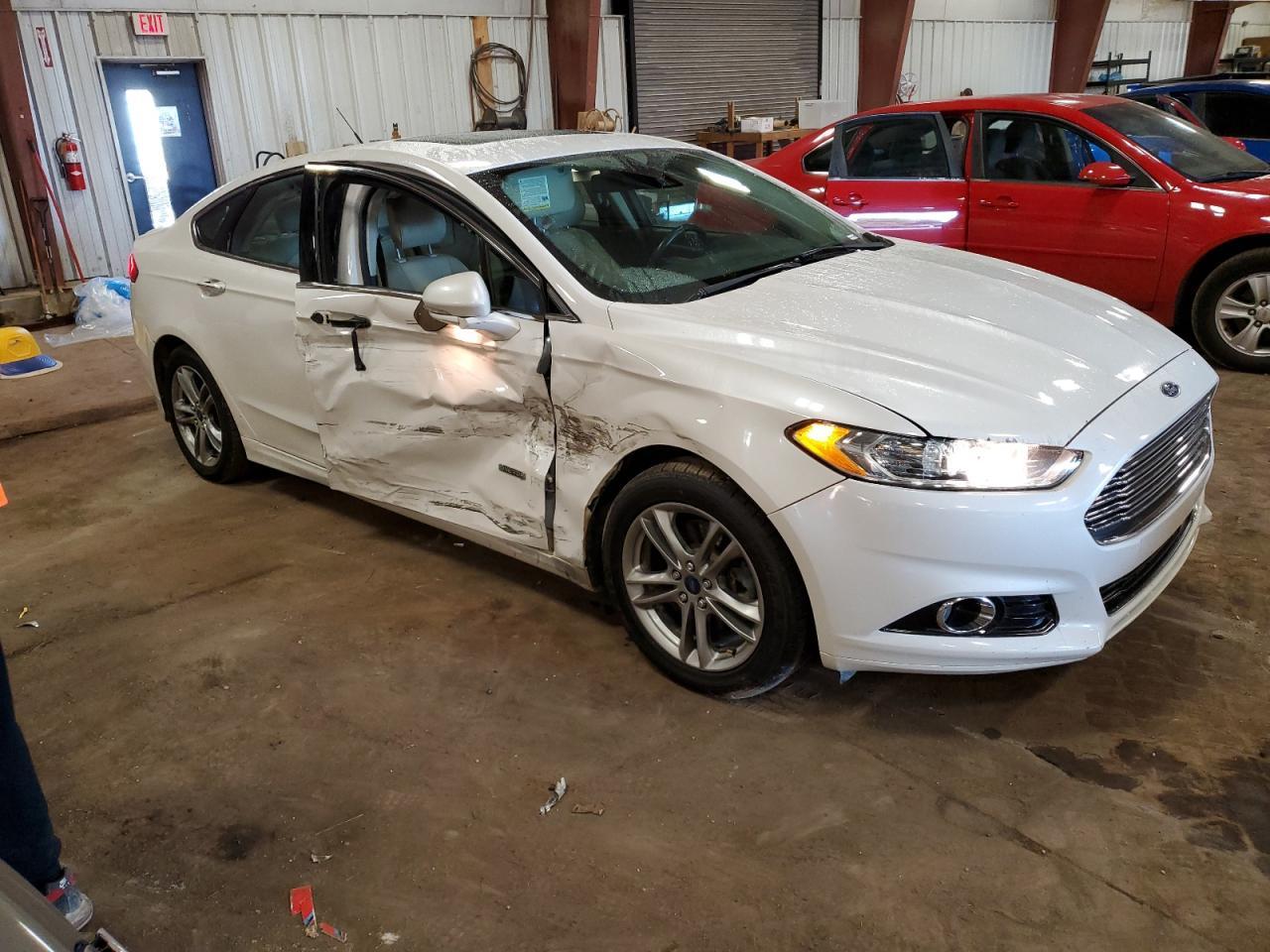 2015 Ford Fusion Titanium Phev - Image 4