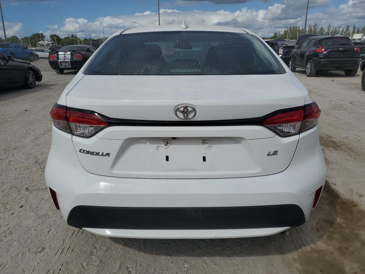 2021 Toyota Corolla Le - Image 6