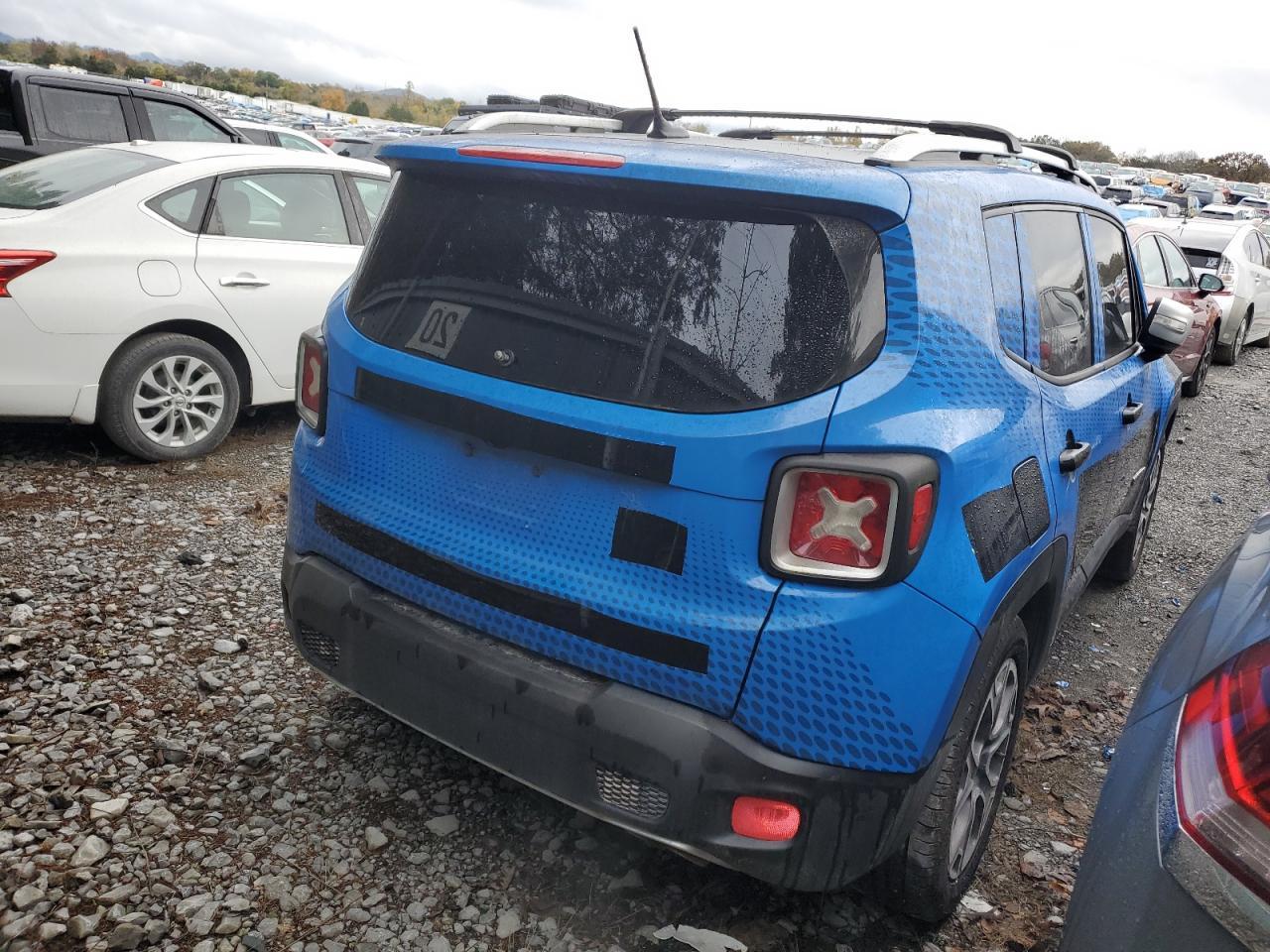 2015 Jeep Renegade Limited - Image 3
