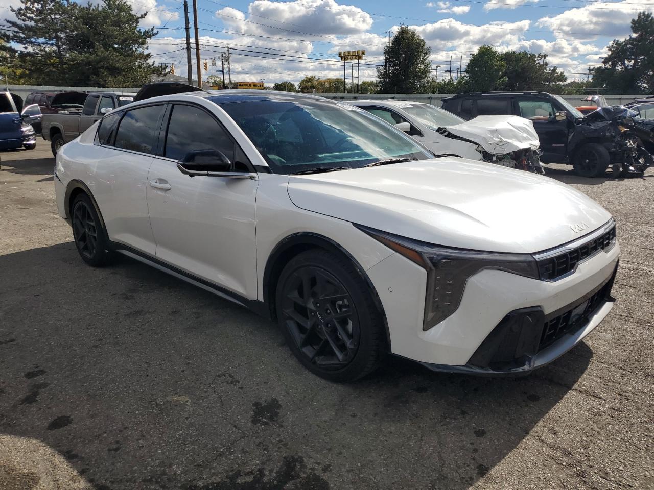 2025 Kia K4 Gt-Line Turbo - Image 4