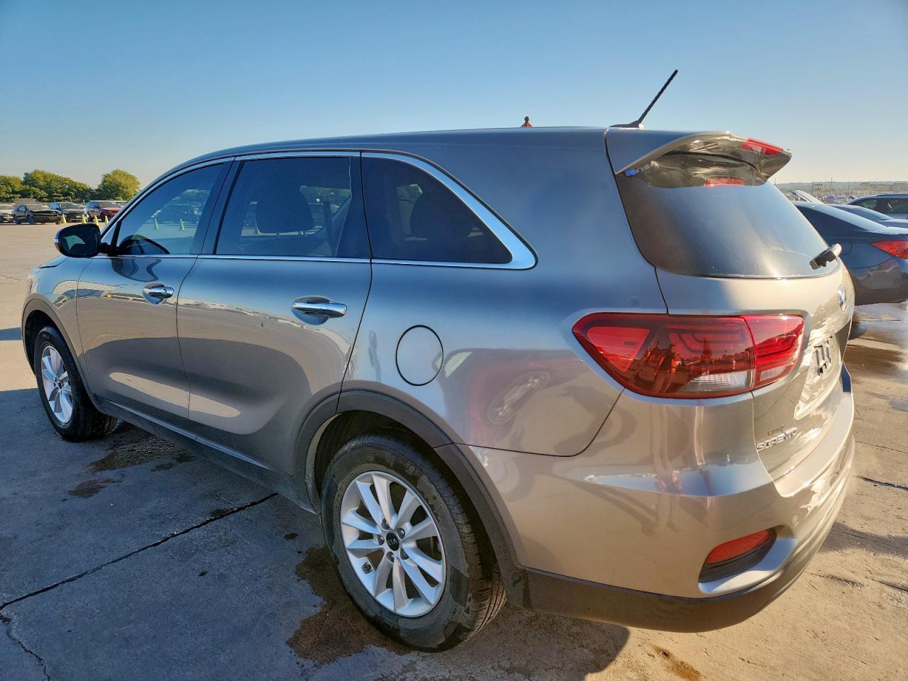 2019 Kia Sorento Lx - Фото 2