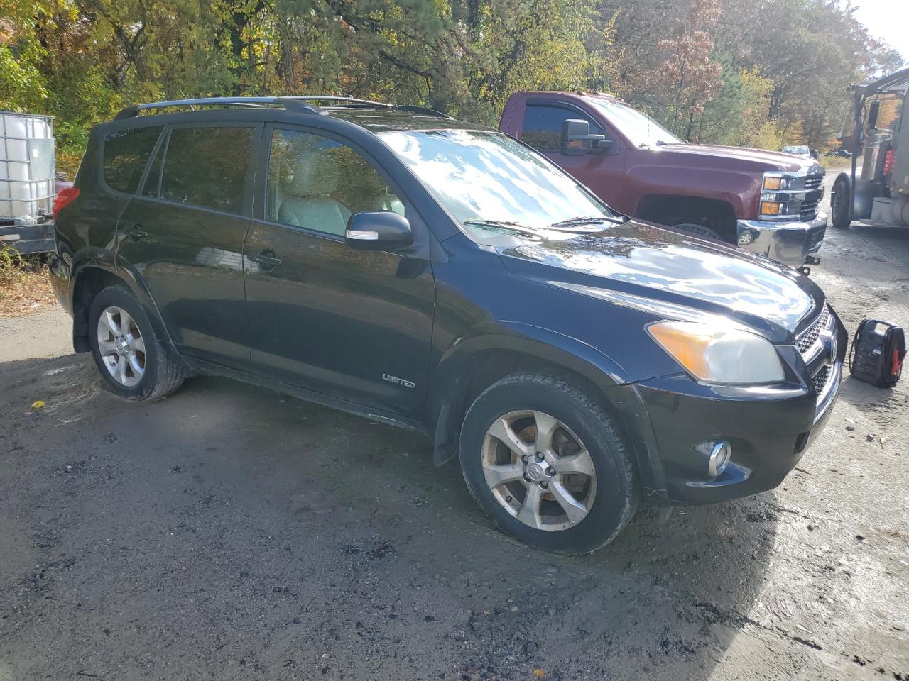 2009 Toyota Rav4 Limited - Image 4