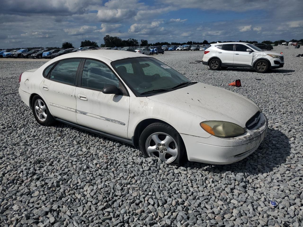 2003 Ford Taurus Se - Image 4