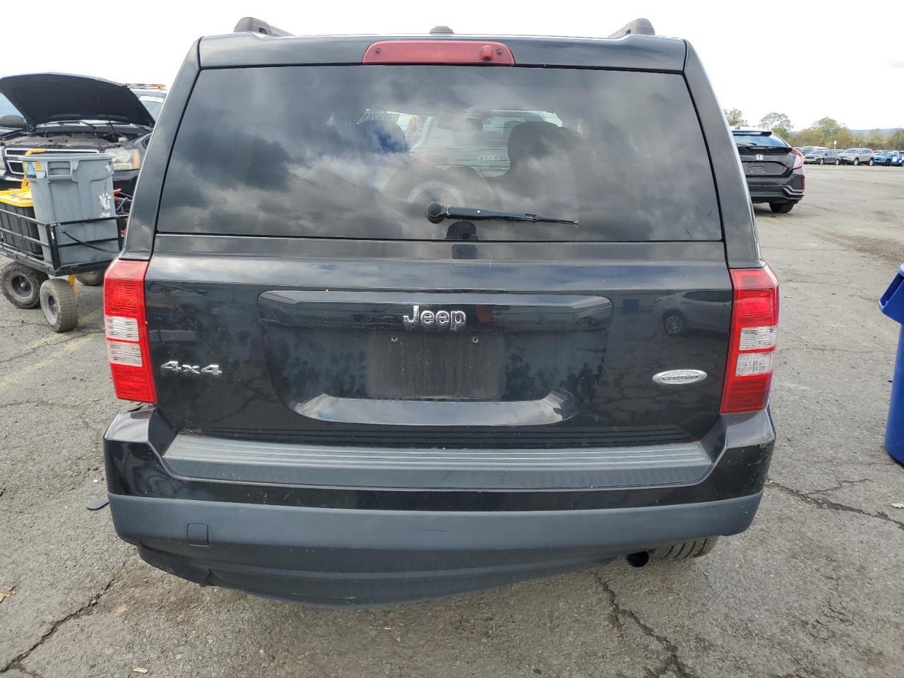 2015 Jeep Patriot Latitude - Фото 6