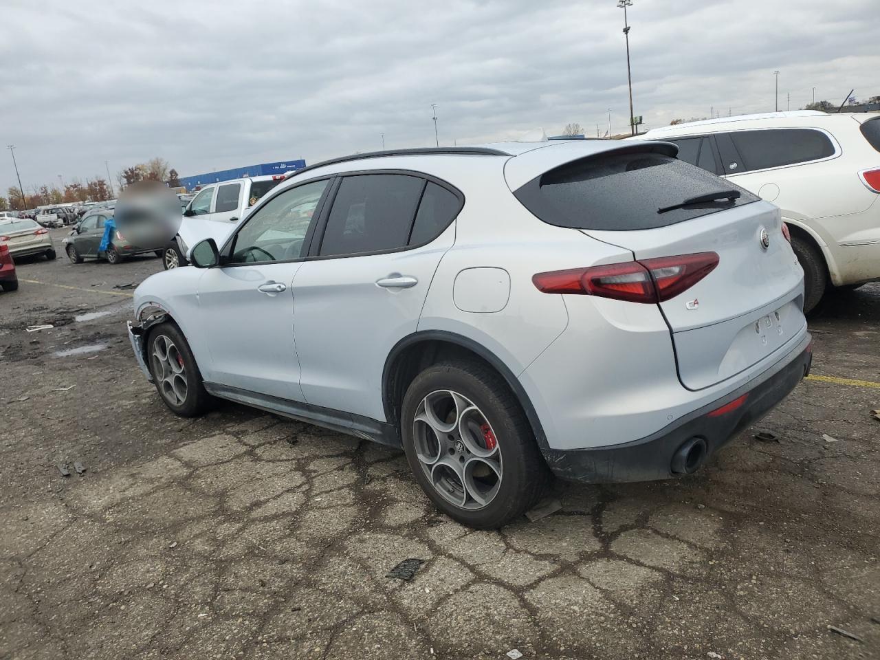 2022 Alfa Romeo Stelvio - Image 2