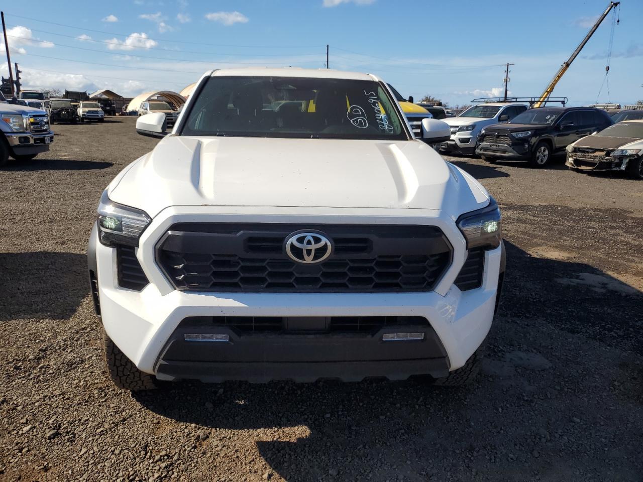 2024 Toyota Tacoma Double Cab - Image 5