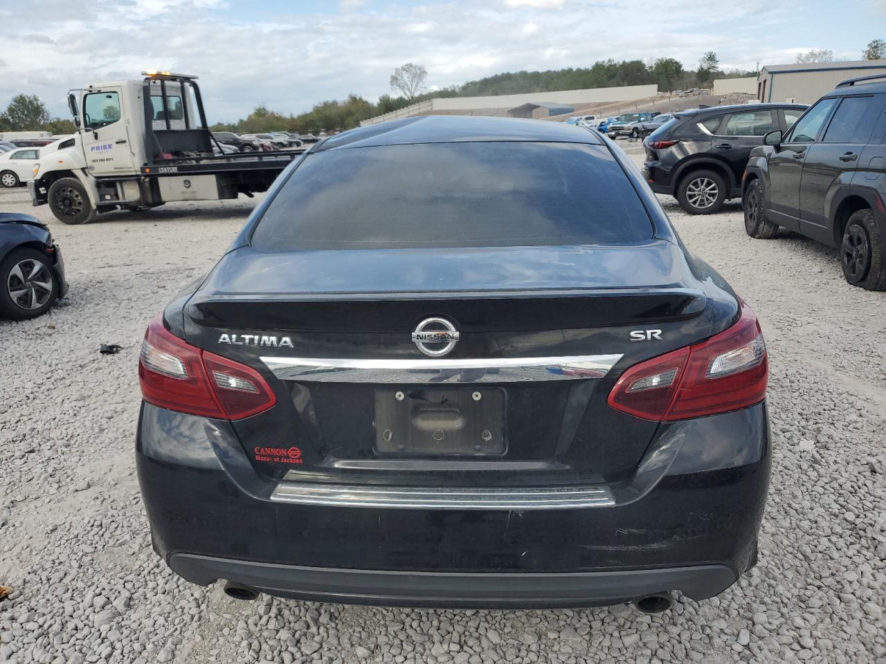 2017 Nissan Altima - Фото 6