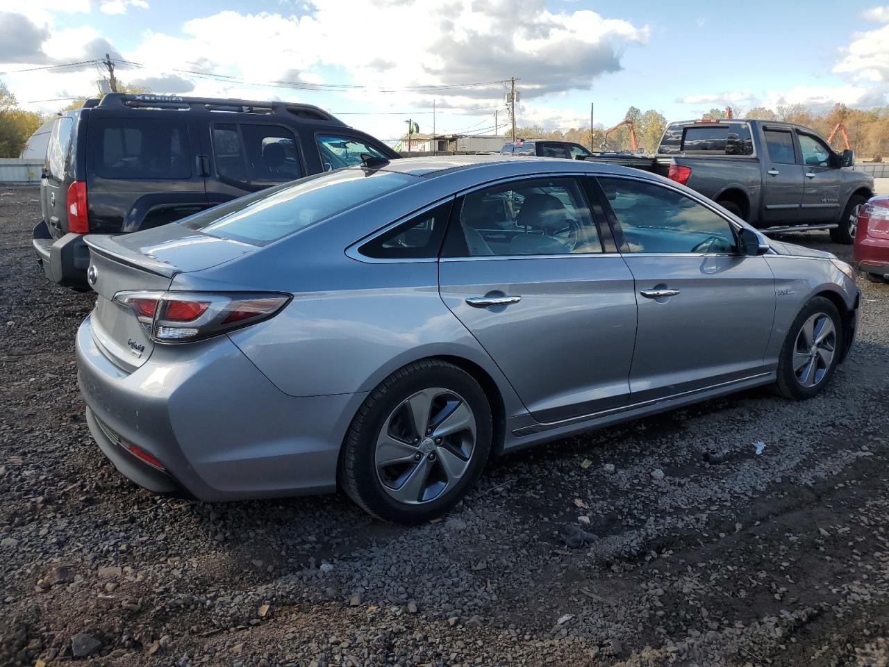 2016 Hyundai Sonata Hybrid - Фото 3