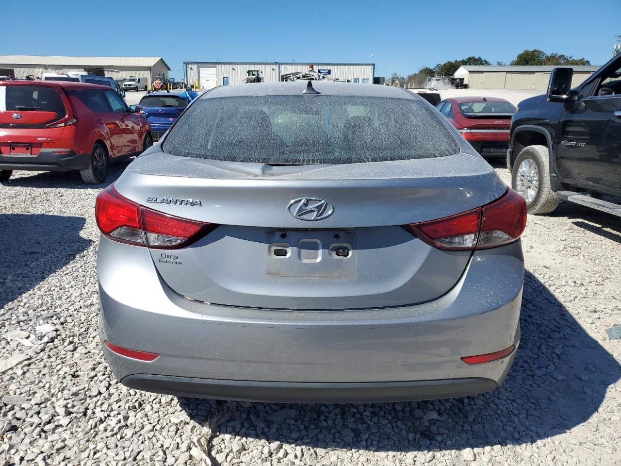 2015 Hyundai Elantra Se - Фото 6