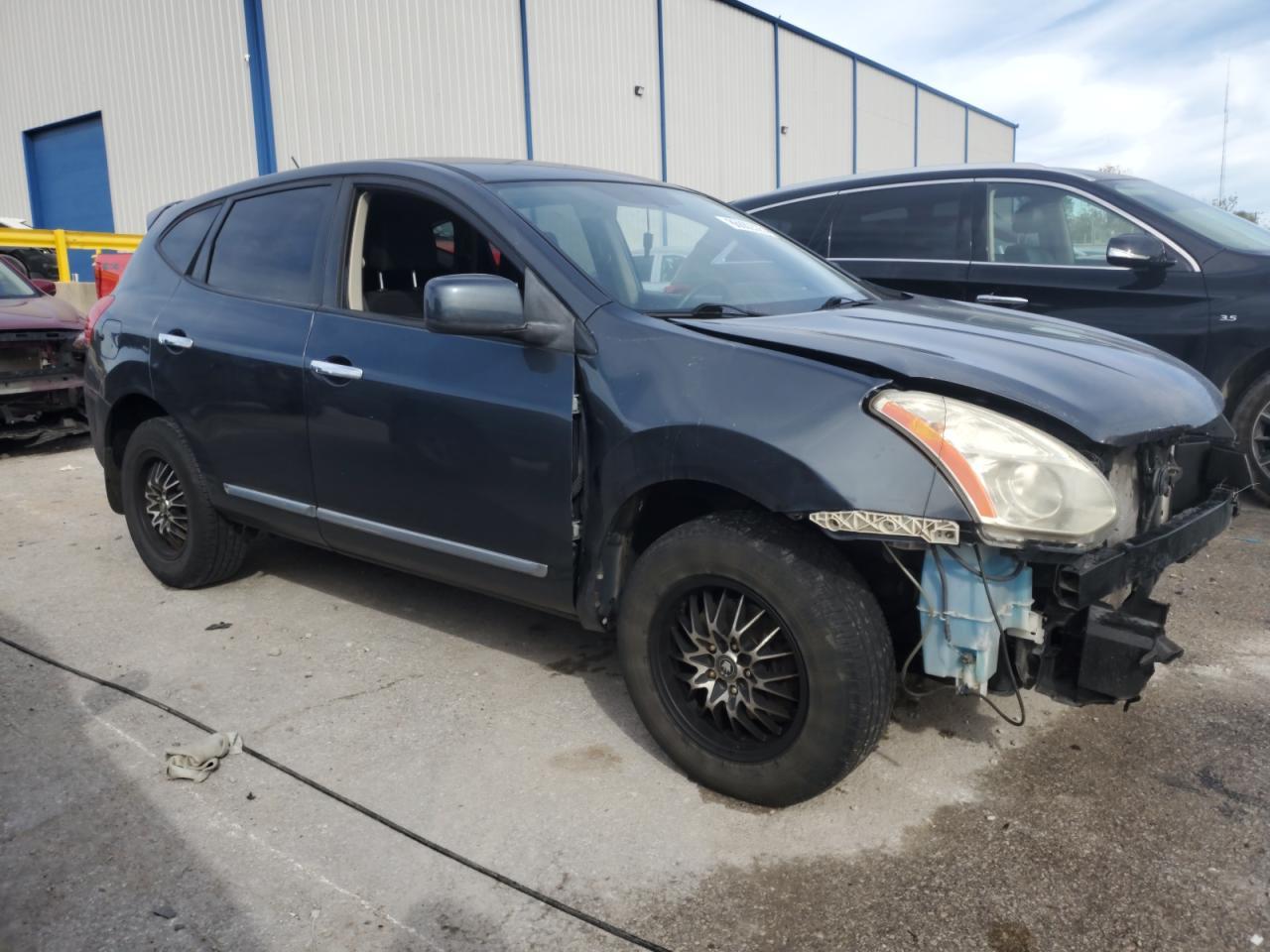 2013 Nissan Rogue S - Фото 4