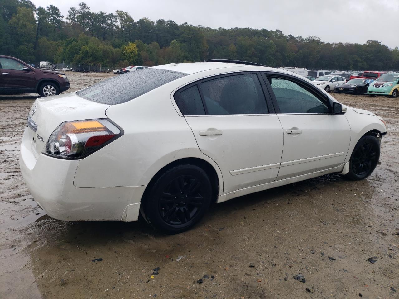 2011 Nissan Altima Base - Фото 3