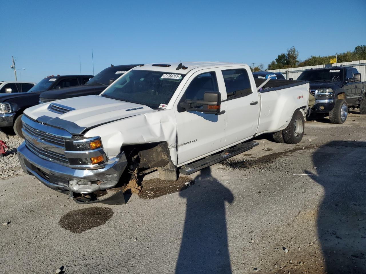 2018 Chevrolet Silverado K3500 - Image 2
