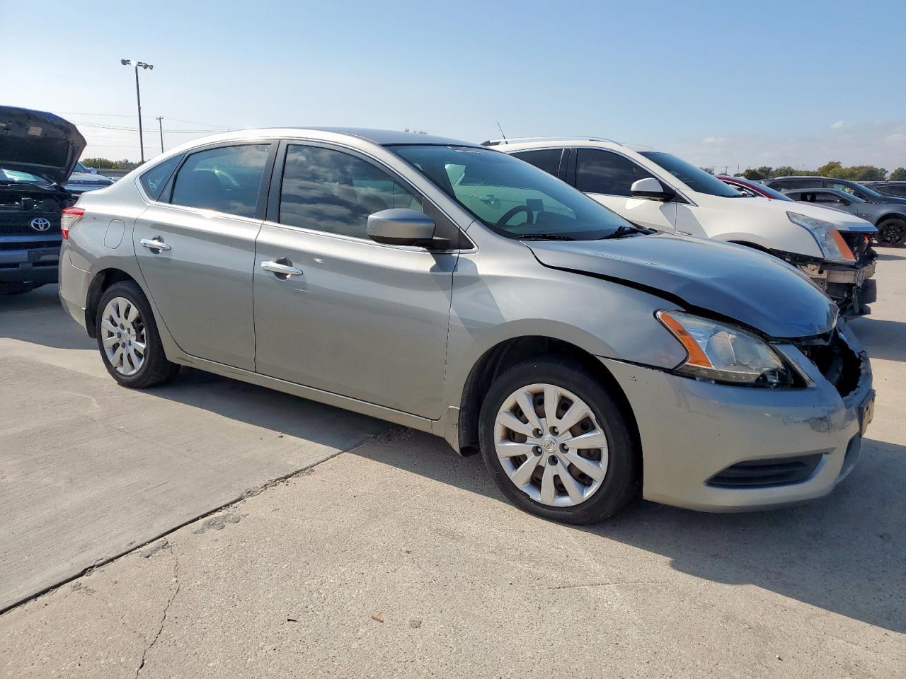 2014 Nissan Sentra S - Фото 4