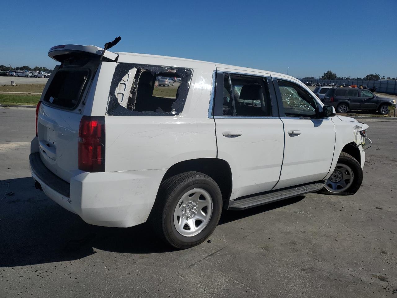 2017 Chevrolet Tahoe Police - Фото 3