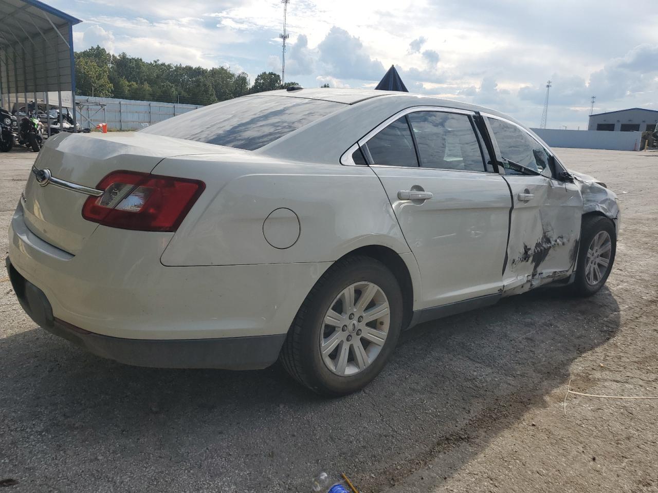 2011 Ford Taurus Se - Фото 3