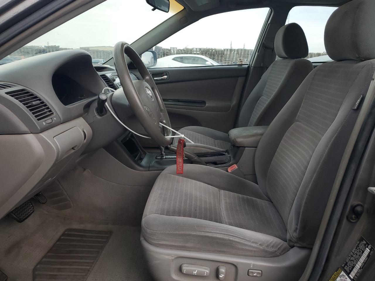 2005 Toyota Camry Le - Image 7