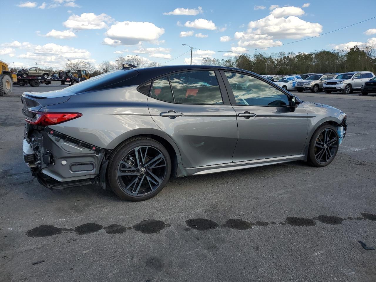2025 Toyota Camry Xse - Фото 3