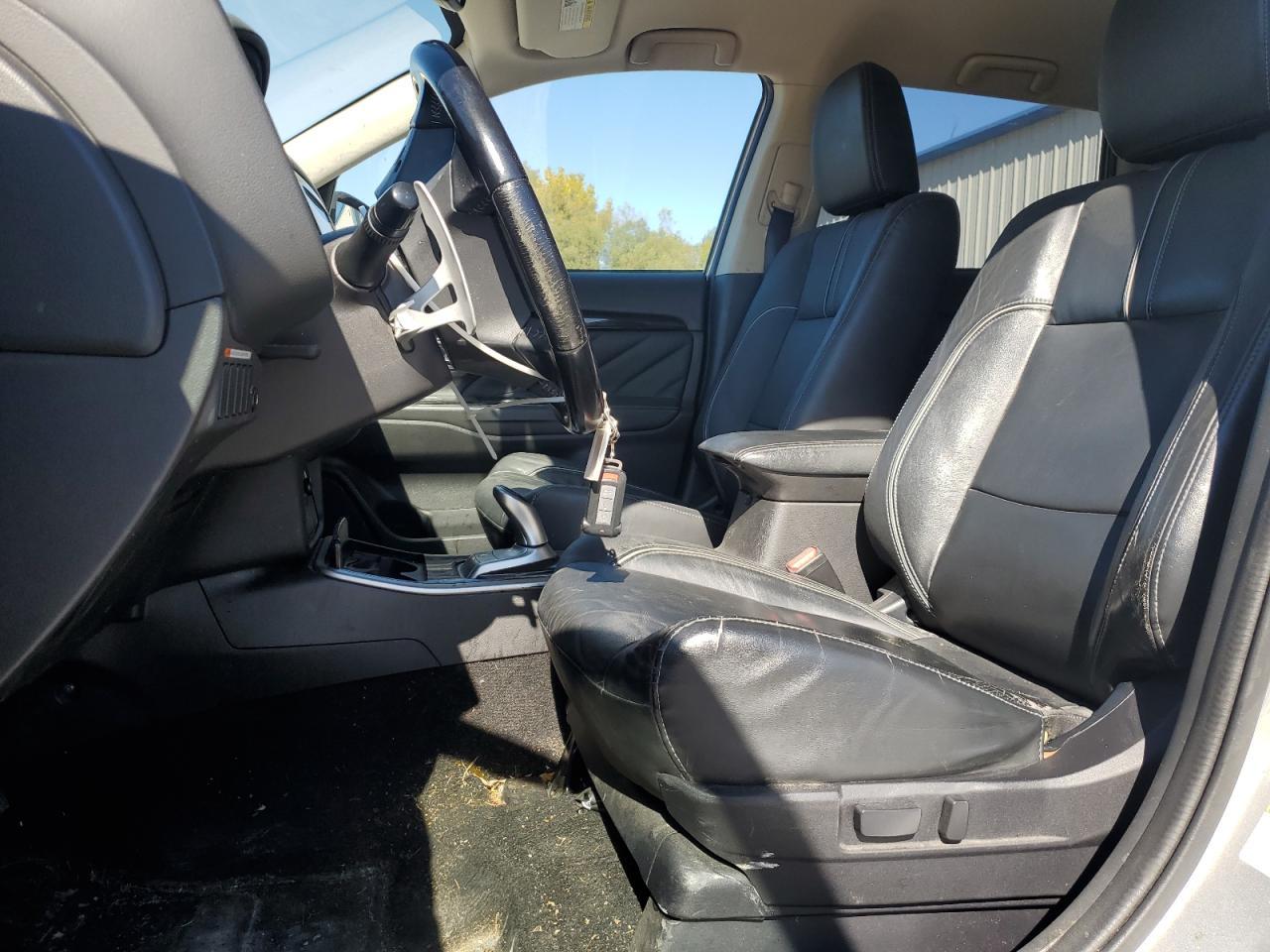 2018 Mitsubishi Outlander Phev - Image 7