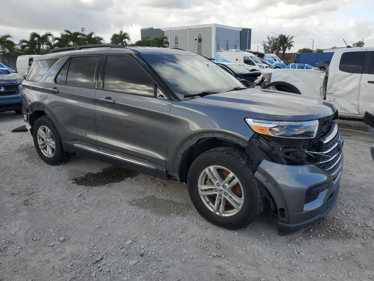 2021 Ford Explorer Xlt - Image 4