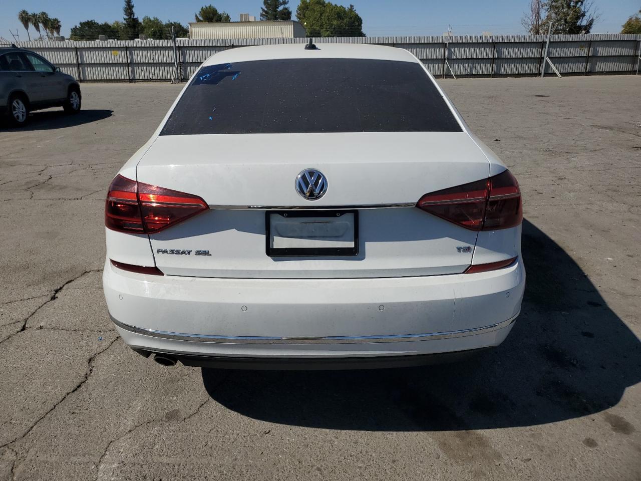 2018 Volkswagen Passat Sel Premium - Фото 6
