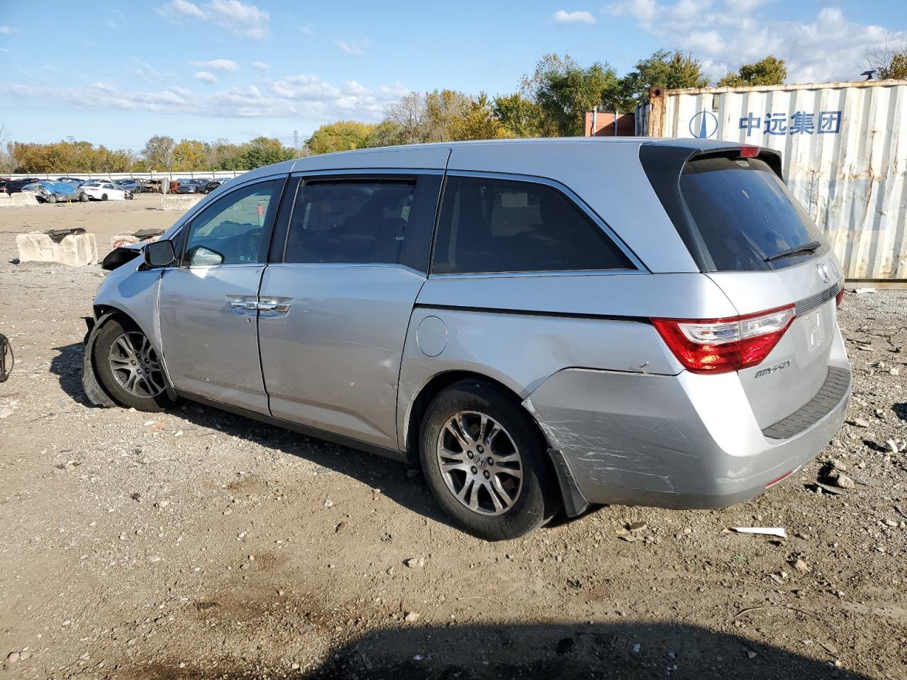 2011 Honda Odyssey Ex - Image 2