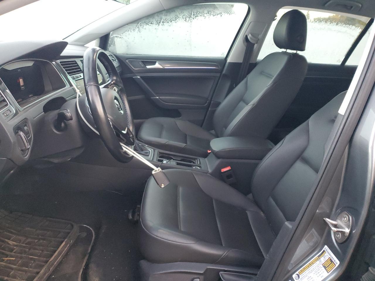 2018 Volkswagen E-Golf Sel Premium - Image 7