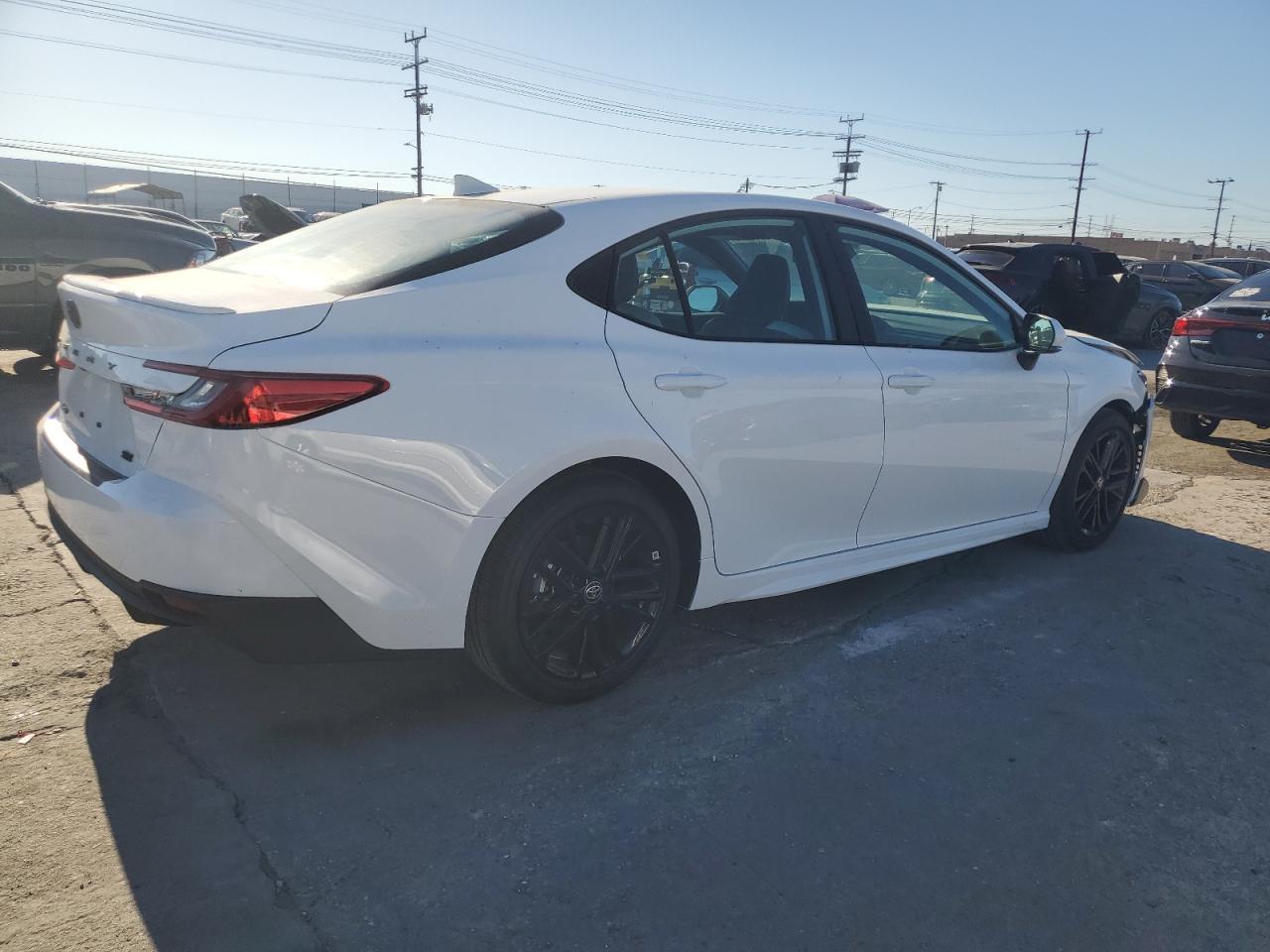 2025 Toyota Camry Xse - Фото 3