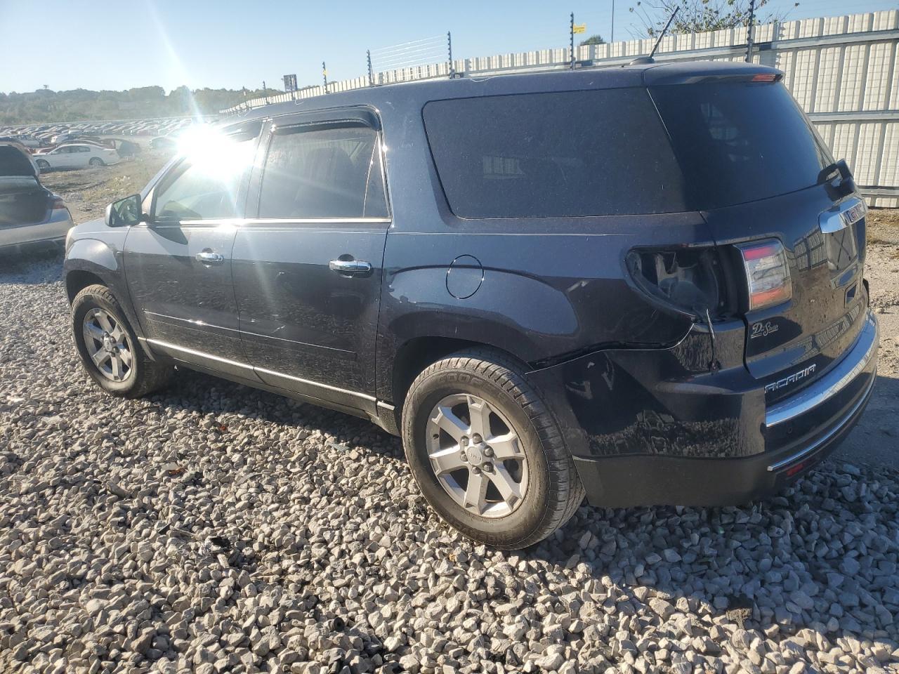 2015 GMC Acadia Sle - Image 2