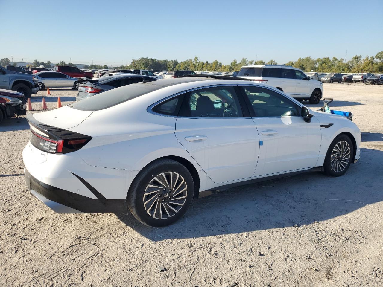 2025 Hyundai Sonata Hybrid - Фото 3