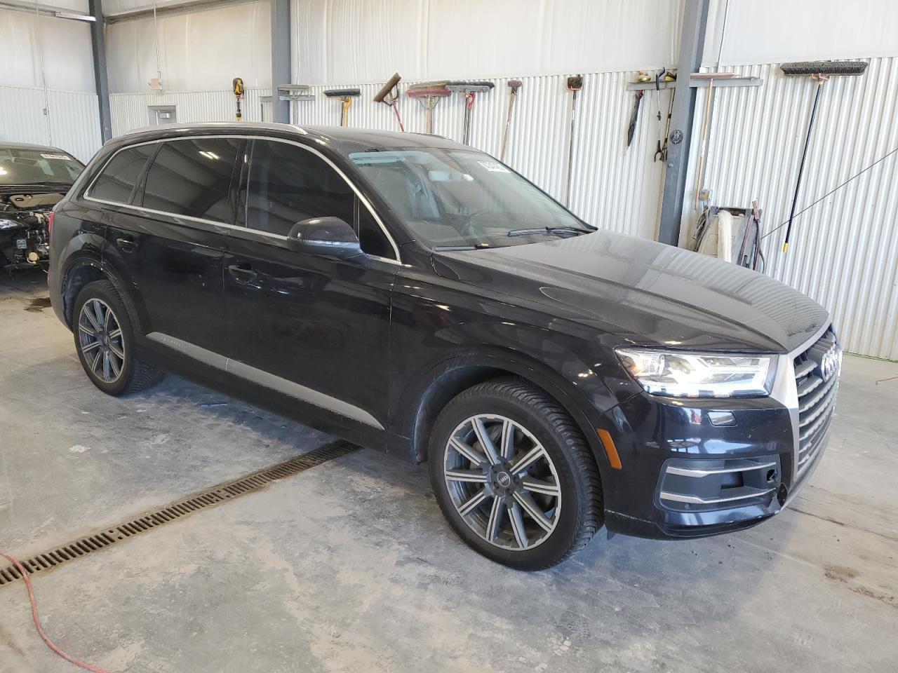 2017 Audi Q7 Premium Plus - Фото 4