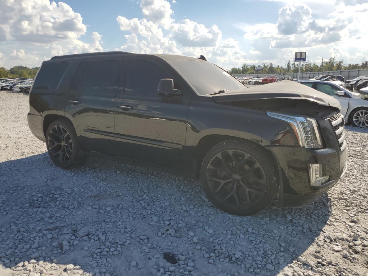 2016 Cadillac Escalade Premium - Image 4