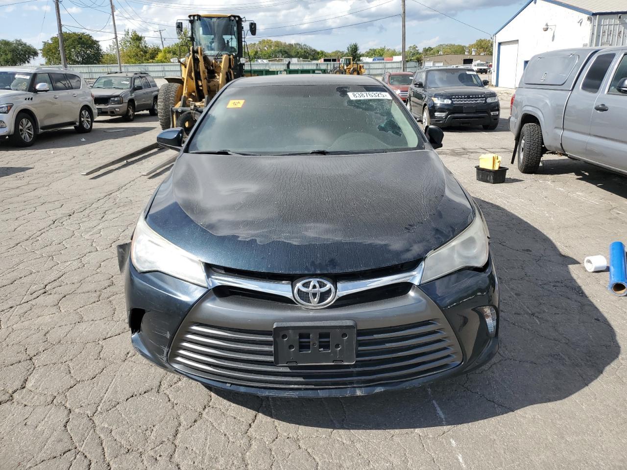 2017 Toyota Camry Le - Фото 5