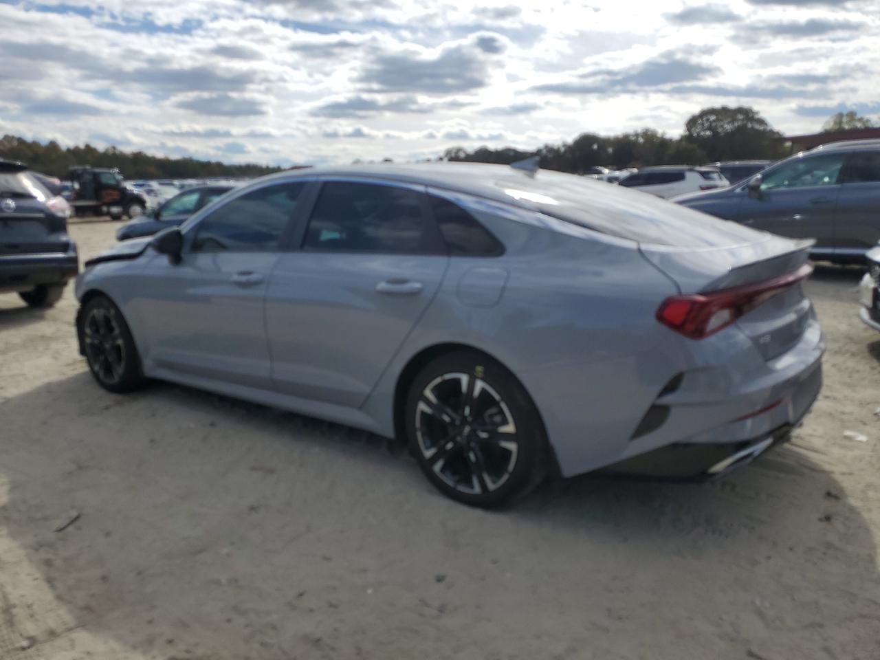 2023 Kia K5 Gt Line - Фото 2