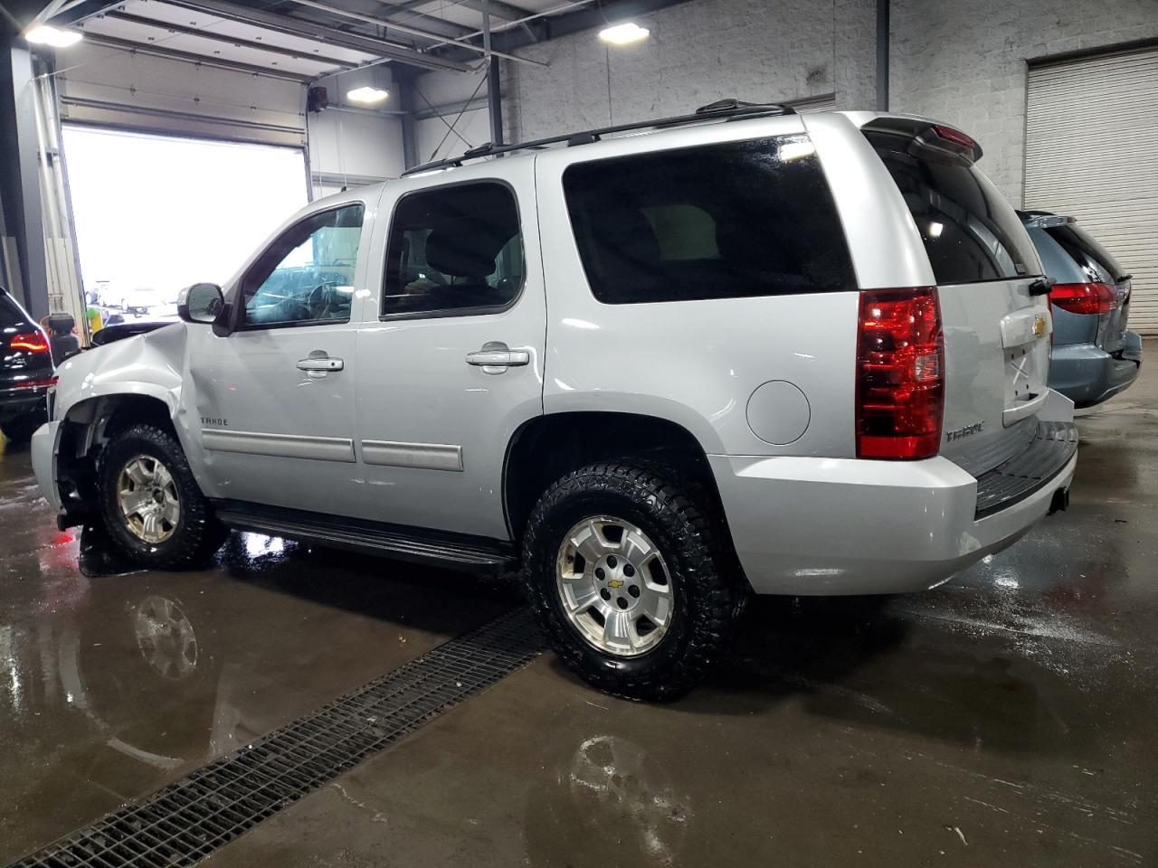 2013 Chevrolet Tahoe K1500 Ls - Фото 2