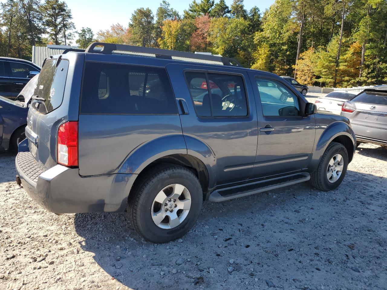 2008 Nissan Pathfinder S - Image 3