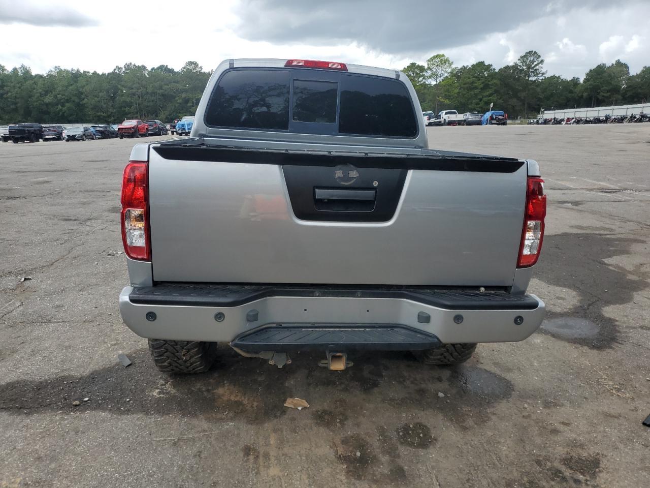 2017 Nissan Frontier S - Фото 6