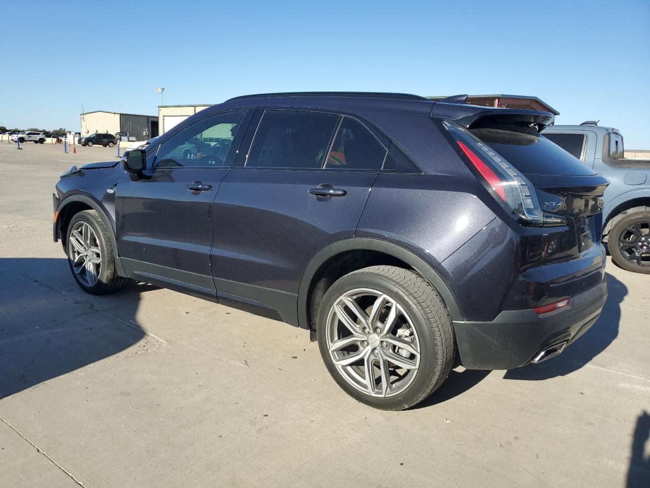 2023 Cadillac Xt4 Sport - Фото 2