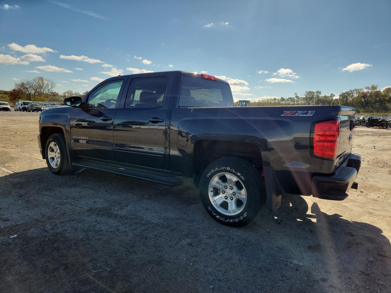 2017 Chevrolet Silverado K1500 Lt - Фото 2